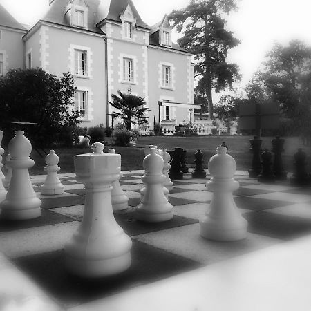 Le Petit Chateau Des Cedres Mouchamps Exteriér fotografie